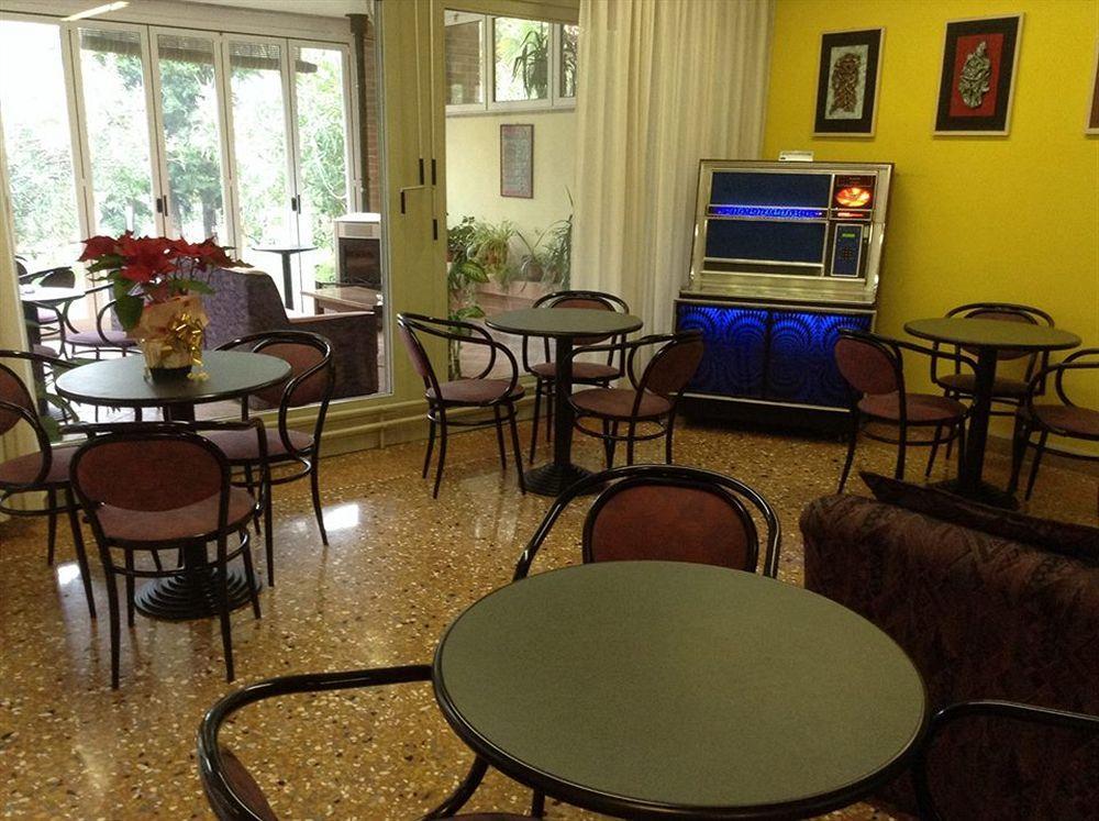 Park Hotel Castel San Pietro Terme Exterior foto